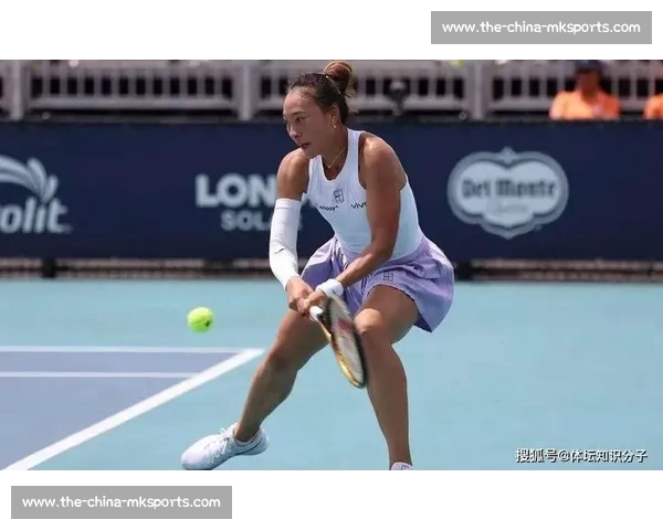 郑钦文决胜盘遭逆转！6-4 扳平仍难敌辛纳科娃