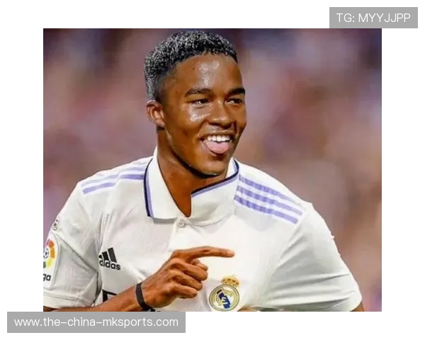 皇马官宣恩德里克抵美合练 巴西神童剑指世俱杯新征程